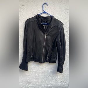 Women’s Aqua size Large Jacket color black